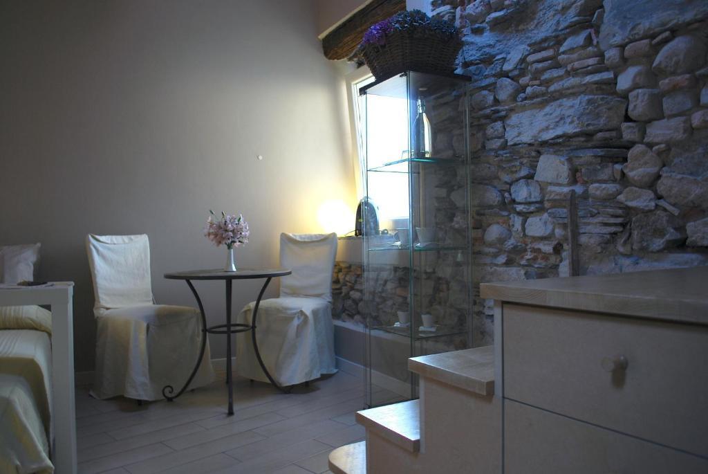 B&B Storico โกโม ห้อง รูปภาพ