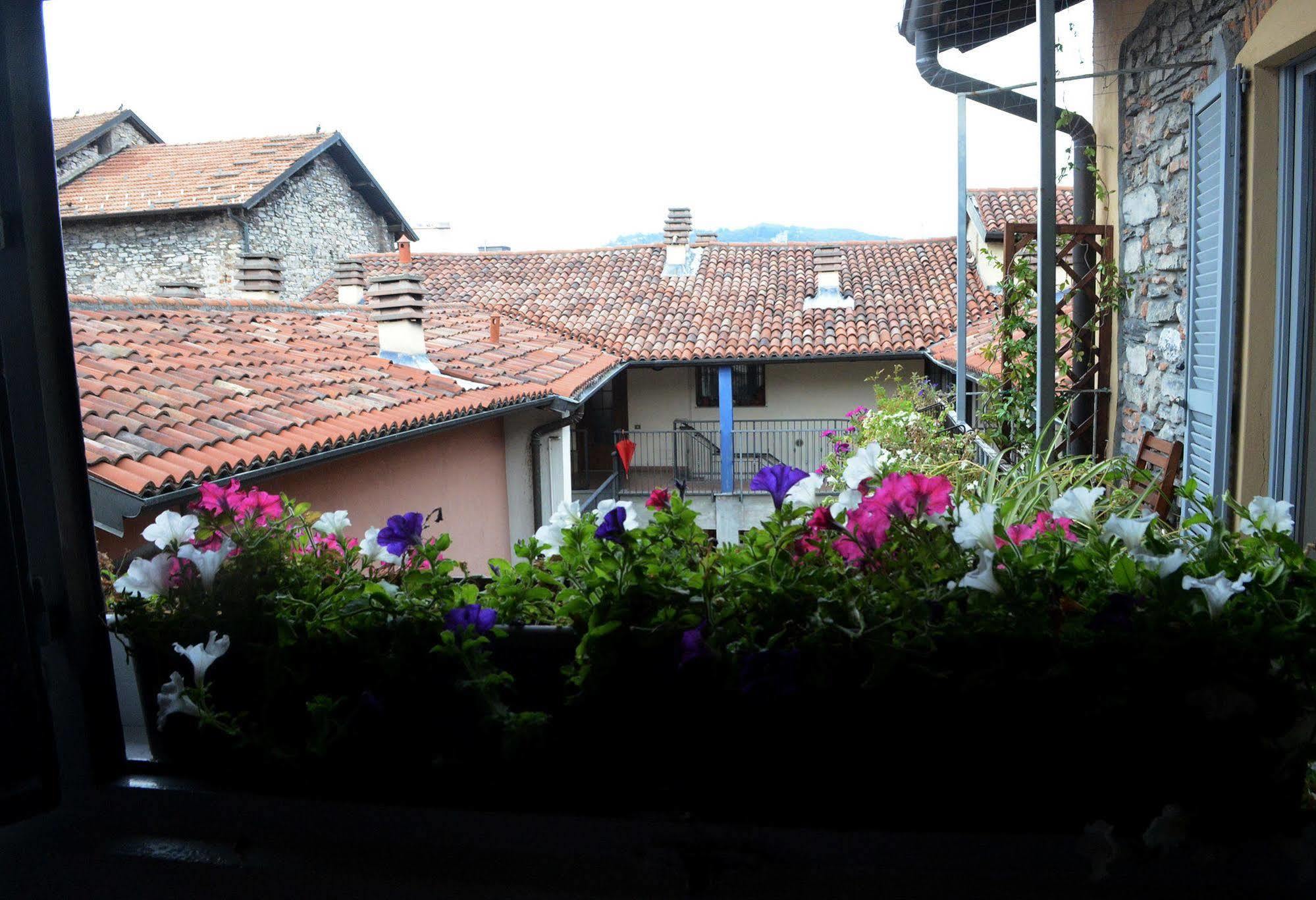 B&B Storico โกโม ภายนอก รูปภาพ