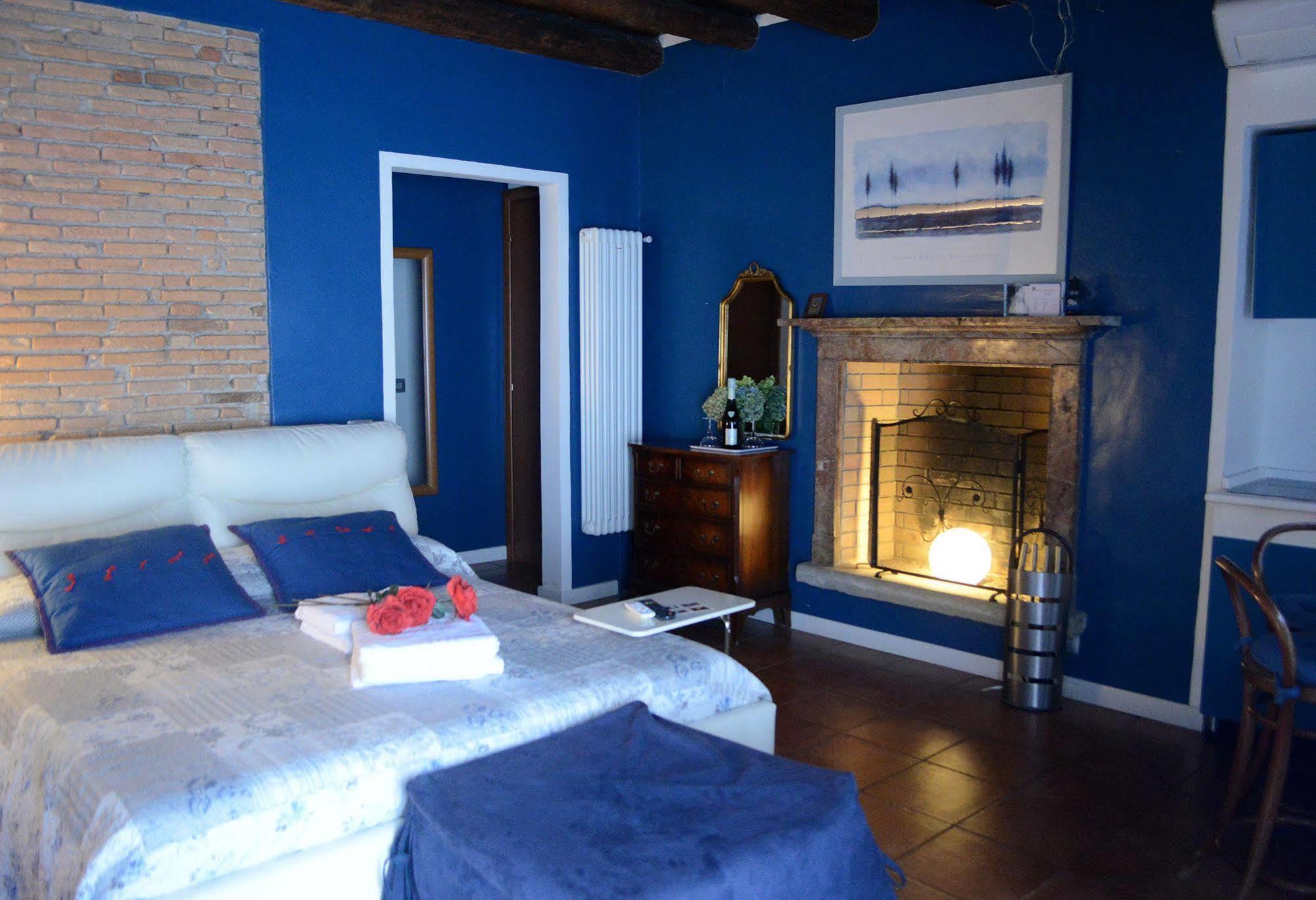 B&B Storico โกโม ภายนอก รูปภาพ