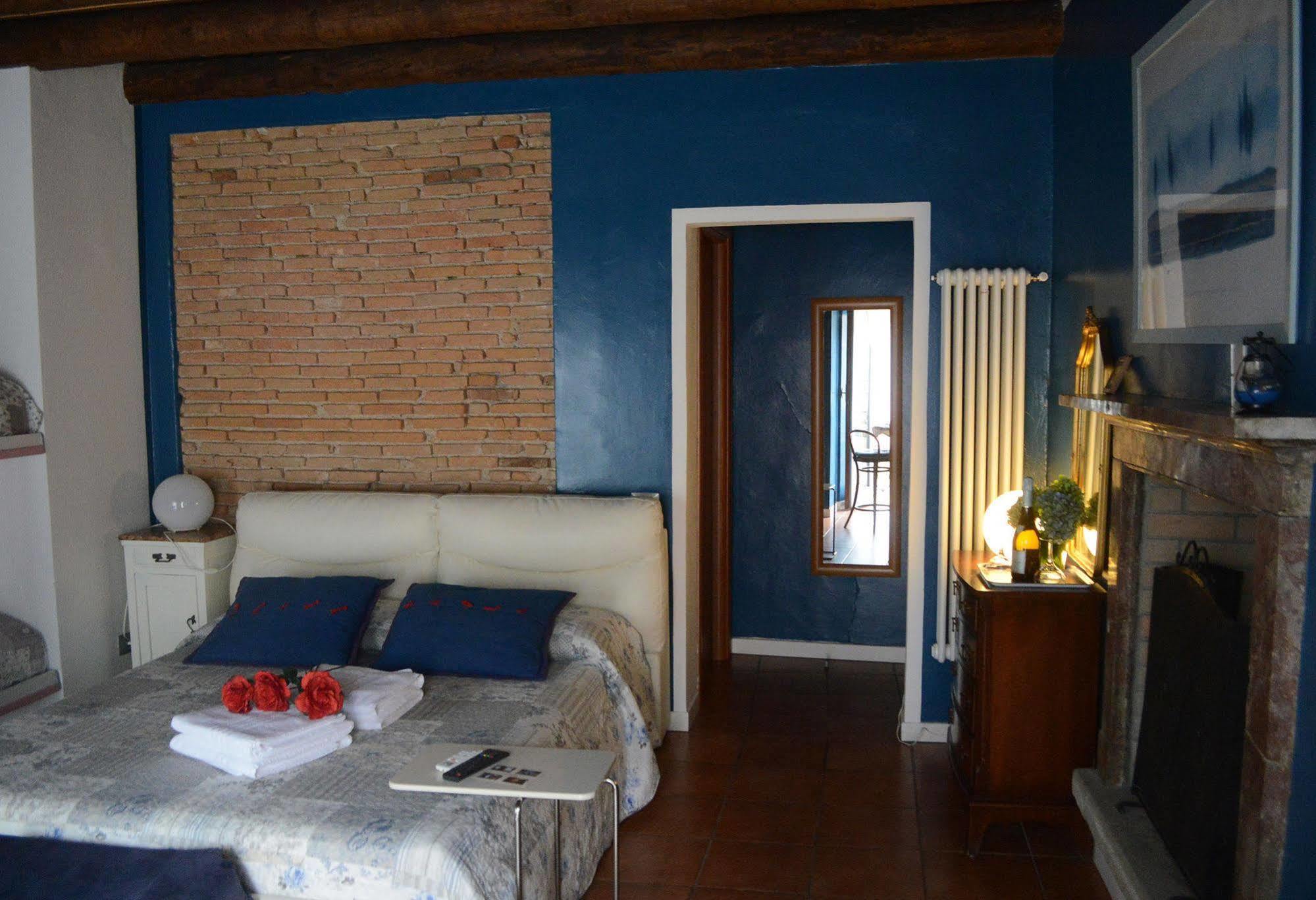 B&B Storico โกโม ภายนอก รูปภาพ