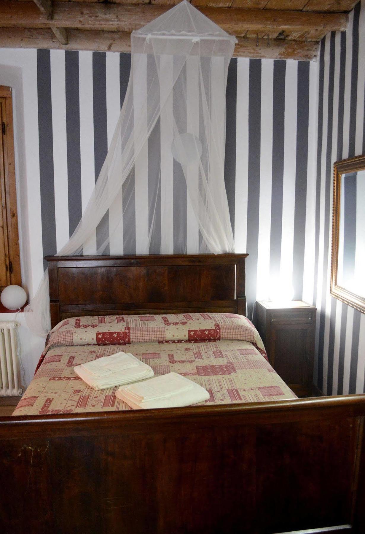 B&B Storico โกโม ภายนอก รูปภาพ