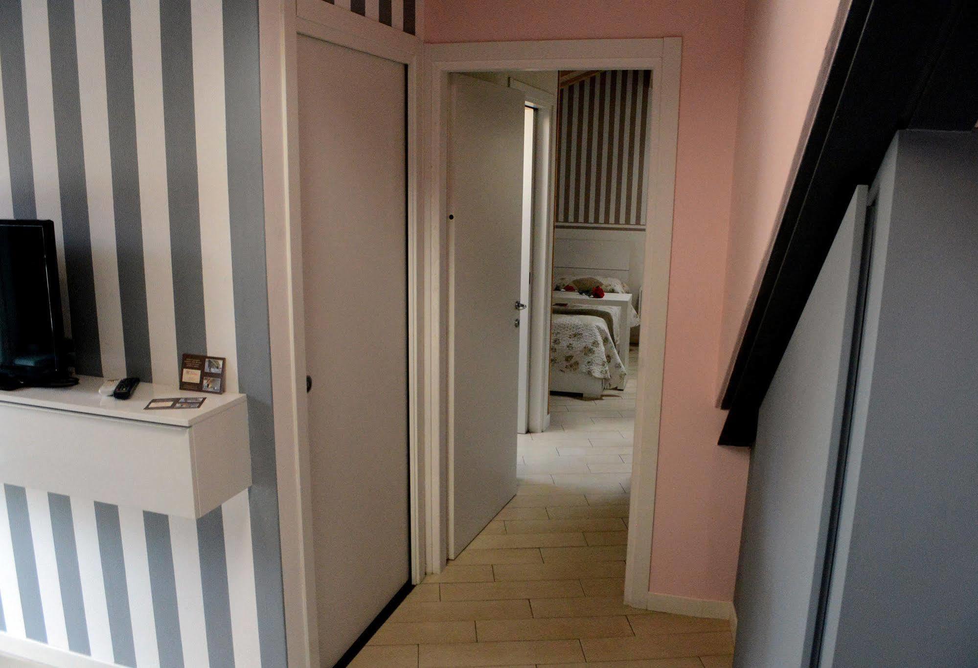 B&B Storico โกโม ภายนอก รูปภาพ