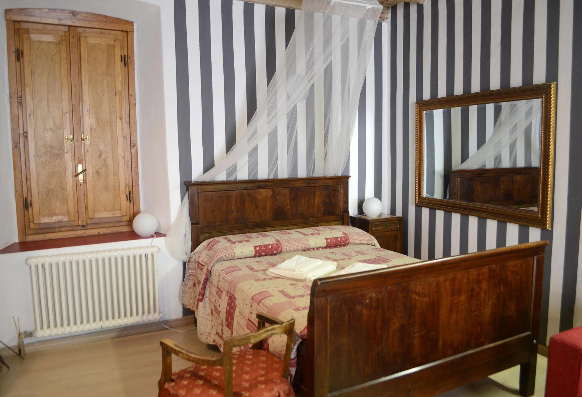 B&B Storico โกโม ภายนอก รูปภาพ